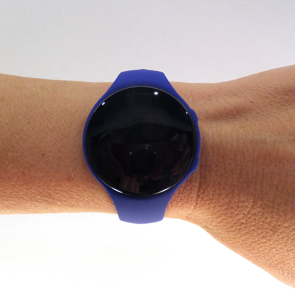 Designed to gently vibrate to remind a child to use the toilet, timed voiding, bladder emptying, medication & behavioural modification. Vibrating Reminder Watch. Bed Wetting Alarm Reminder Watch. Potty Training Toilet Timer Watch for Girls or Boys. Water Resistant Vibrating Alarm Watch. Toilet Training Watch. Vibrates to remind kids to go to the toilet.