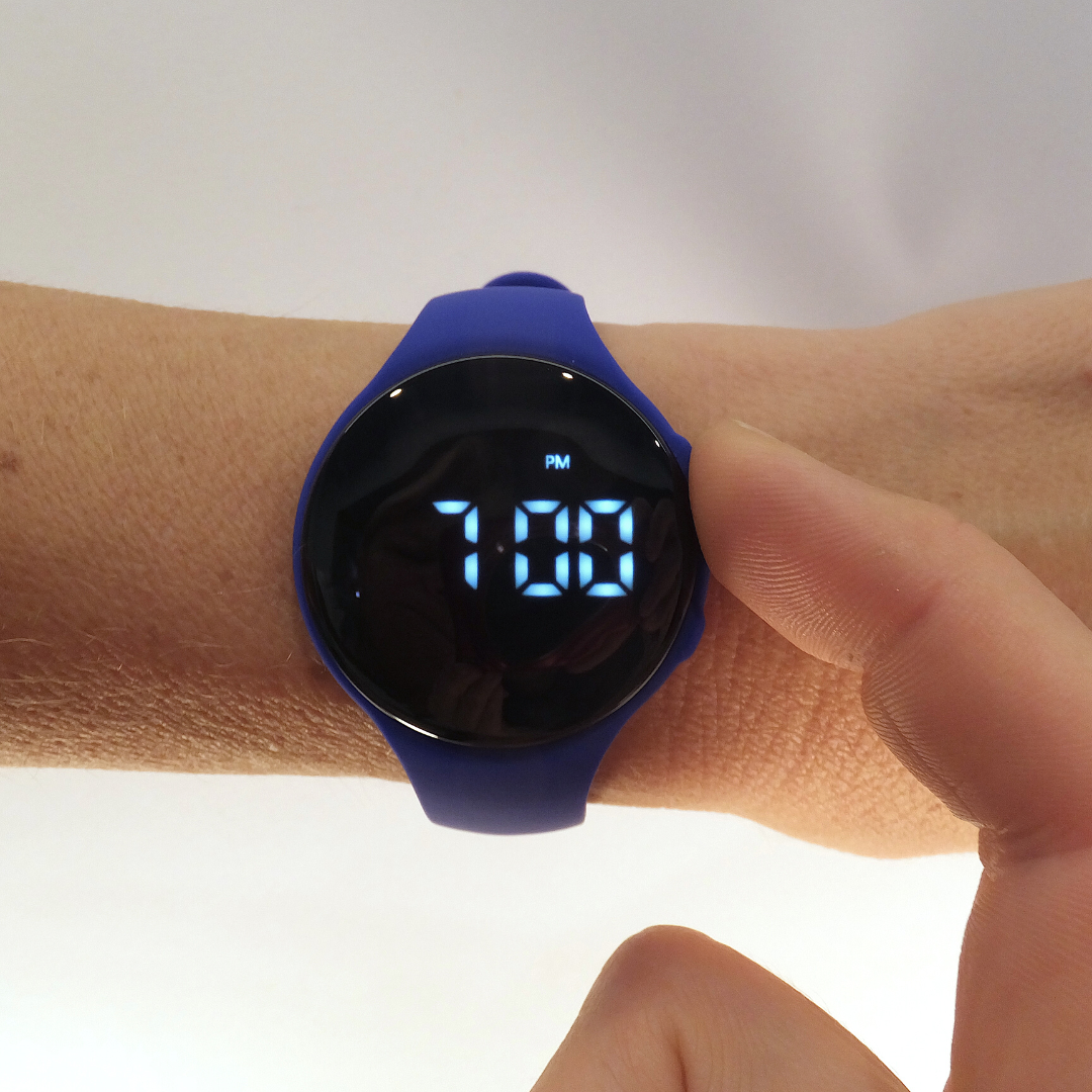 Digital wrist watch with alarm online