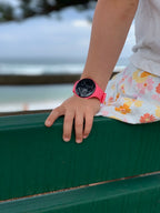 Designed to gently vibrate to remind a child to use the toilet, timed voiding, bladder emptying, medication & behavioural modification. Vibrating Reminder Watch. Bed Wetting Alarm Reminder Watch. Potty Training Toilet Timer Watch for Girls or Boys. Water Resistant Vibrating Alarm Watch. Toilet Training Watch. Vibrates to remind kids to go to the toilet.